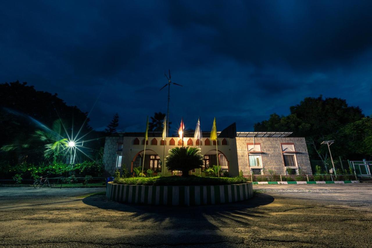 Kstdc Hotel Mayura Bhuvaneshwari Kamalapur Hampi Exterior photo