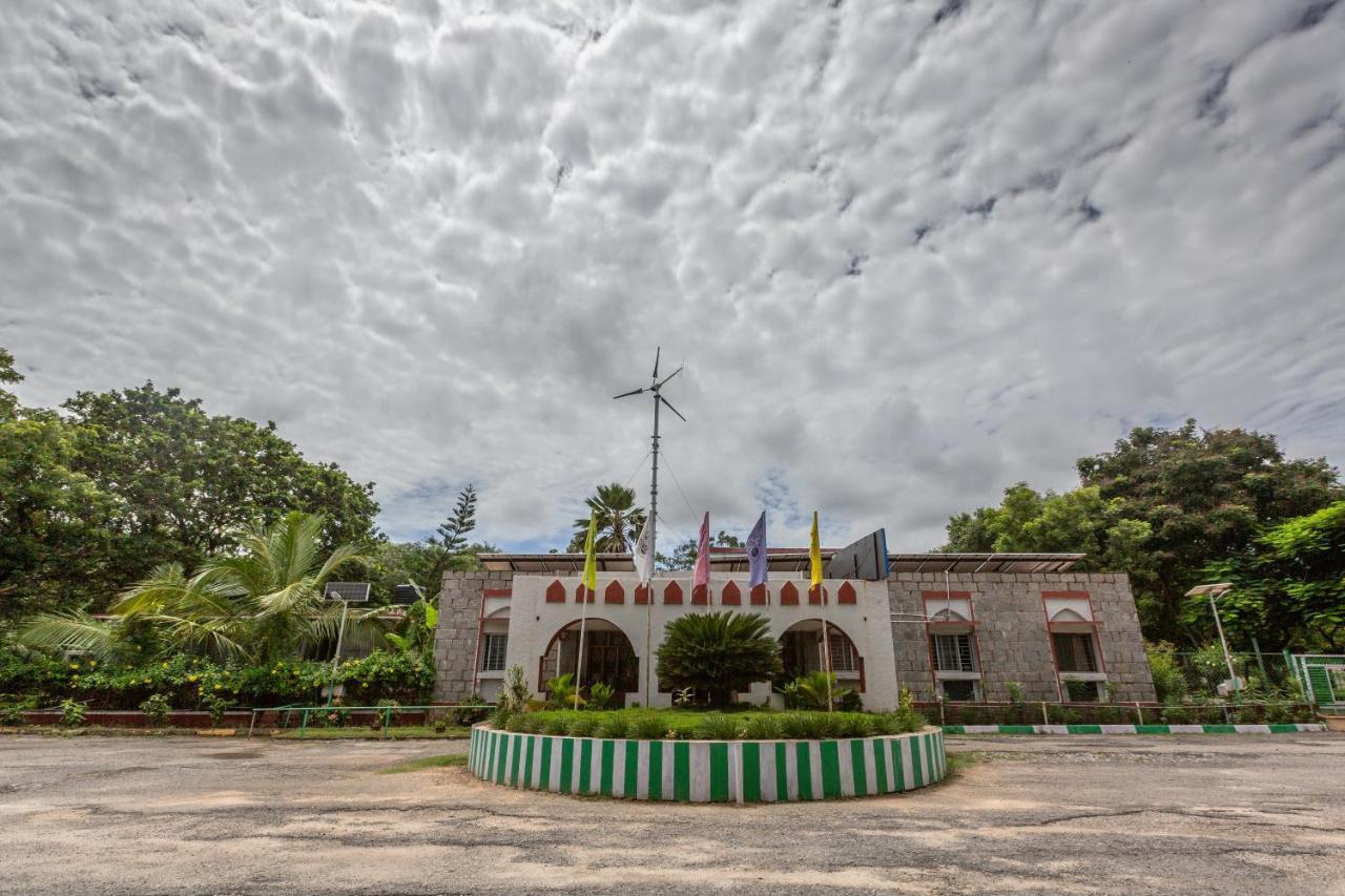 Kstdc Hotel Mayura Bhuvaneshwari Kamalapur Hampi Exterior photo